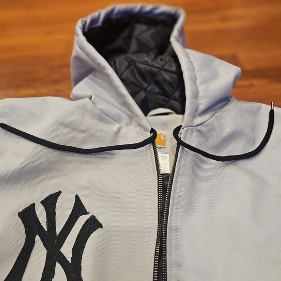 Carhartt Gray and Black Jacket with NY Logo - Picture 9 of 11